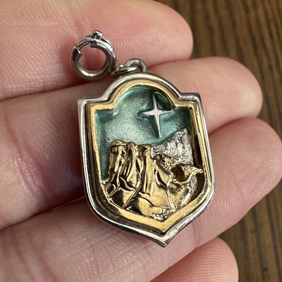 Vintage 1978 Sarah Coventry Limited Edition Three Wise Men Christmas Charm - Picture 3 of 5